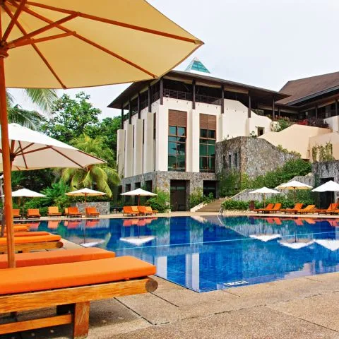 What is a Good Time to Start Hotel Booking Apps Development?